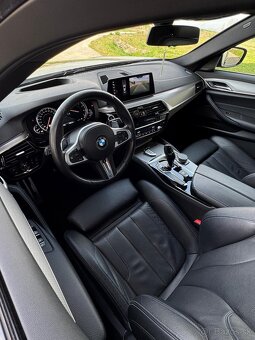 BMW 540i xDrive M Sport - G30 - 7