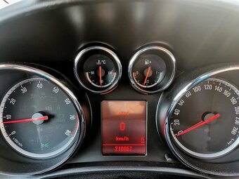 Opel Astra J 1.4 benzin - 7