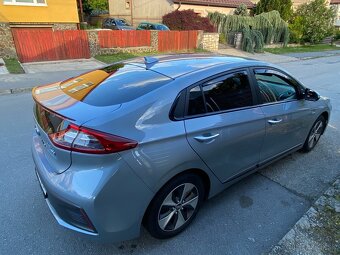 Hyundai Ioniq Electic 28kwh Premium SE, BEV, Super stav - 7