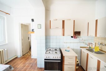 5-izbový rodinný dom vo Vrábľoch na predaj - 7