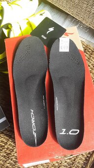 Specialized - tretry veľ. 8. - 7