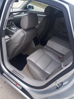 AUDI S8 - 7