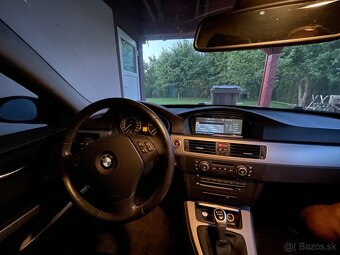 BMW 318d e91, predám na náhradné diely - 7