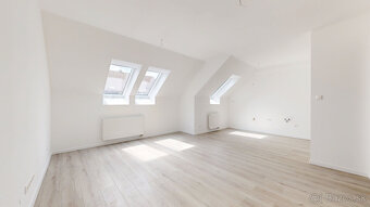 Priestranný 3-izbový byt v projekte Polianky B136 - 7