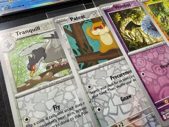 Pokemón PREM. balík 1: 100ks kariet v obaloch s IR + darčeky - 7