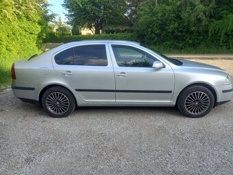 Škoda Octavia 1.6 fsi - 7