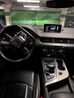 Audi SQ7 - 7