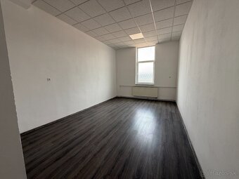 Prenájom výrobných a administratívnych priestorov 1800m² - 7