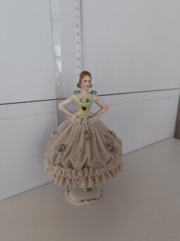 Krásna starožitná porcelánová balerína - 7