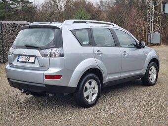 MITSUBISHI OUTLANDER 2,0Di-D 4x4 - 7