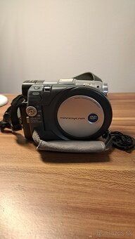 Kamera Sony DCR-DVD201E - 7