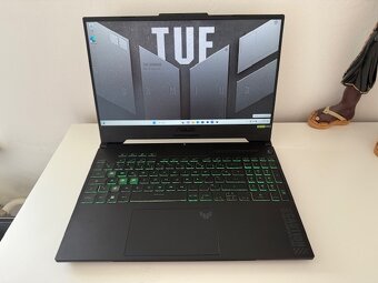 ASUS TUF Gaming A15, R9-7940HS --- RTX4070 - 7