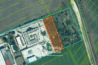 Na predaj stavebný pozemok v priemyselnej zóne v NZ - 7