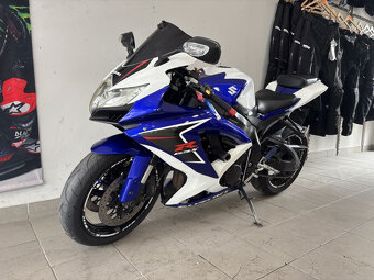 Suzuki GSX-R 750 - 7