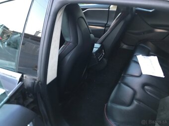 Tesla model S P85 bezplatne nabíjanie - 7