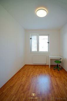 Na predaj 3 izbový zariadený byt, balkón, parkovanie, Rajka - 7