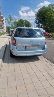Opel Astra H Caravan 1.7cdti. 90kw. 2009 - 7