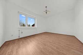 4-IZBOVÝ RODINNÝ DOM S GARÁŽOU, ZIMNOU ZÁHRADOU A PIVNICOU - 7