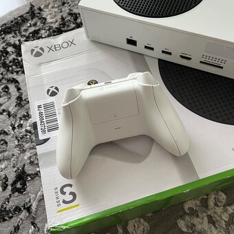 Xbox Series S - 512 GB SSD + príslušenstvo - 7