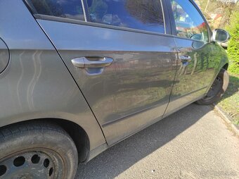 Rozpredám Volkswagen passat b6 sedan 1.9 TDI 77kW Bkc LA7T - 7