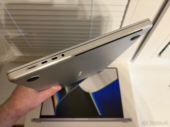 MacBook Pro 16 M1 Pro 16/512GB 15 cyklov - 7