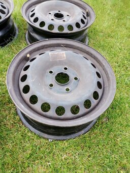 Predám disky 6jx15 - 7