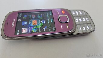 Nokia 7230. - 7