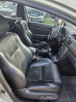 Toyota Avensis T25 2.0 85 kW - 7