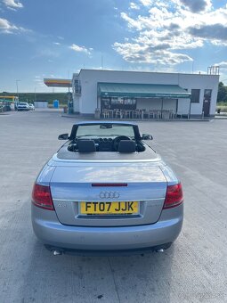 Predám Audi A4 2.0tdi 103kw Sline Cabriolet - 7