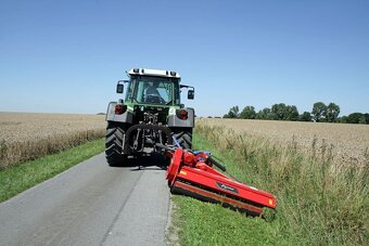 Kosenie a mulčovanie trávy, čistenie, frézovanie pôdy - 7