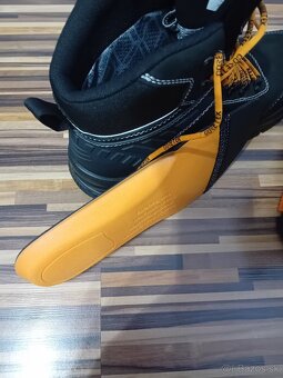 Pracovna obuv 48 - 7