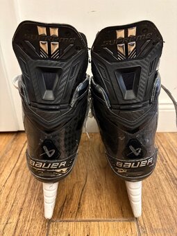 Predám hokejové korčule Bauer Mach veľ. 7, Fit 2 - 7