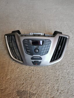 Rozpredam Ford Transit 2,2 - 7