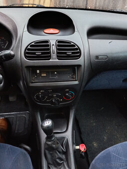 Peugeot 206 5P 1.4E - 7