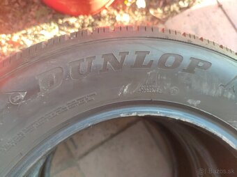 Zimne Dunlop winter 235/65/R17 - 2ks, 6mm, DOT:4017 - 7