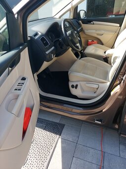 Volkswagen Sharan 2,0TDI Highline - 7