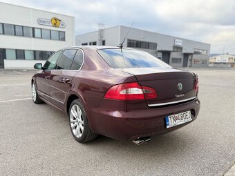 Ponúkam na Predaj Škodu Superb 2 2.0 TDi M6 - 7
