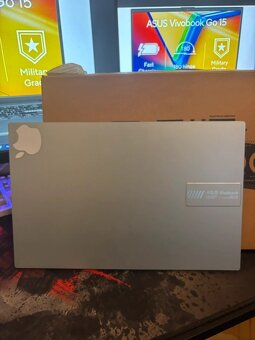 Asus Vivobook Go 15 - 7