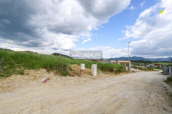 HALO reality - Predaj, pozemok pre rodinný dom 1890 m2 Veľ - 7