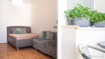 Na predaj priestranný, slnečný 3i byt po staršej kompletnej - 7