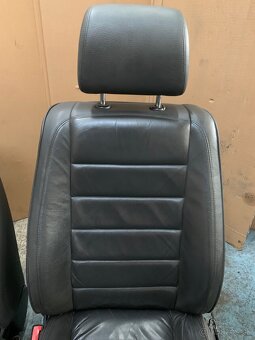 Sedadla Touareg 1 - 7