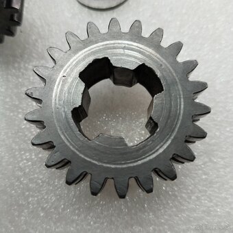 MANET 90 PŘEVODOVKA ORIGINÁL - 7