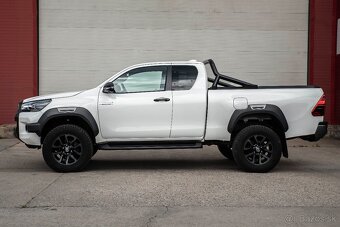 Toyota Hilux Extra Cab 2.8 D-4D Invincible 4x4 - ZÁRUKA - 7