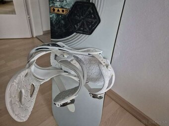 Burton Snowboard s Burton viazanim Damske M - 7
