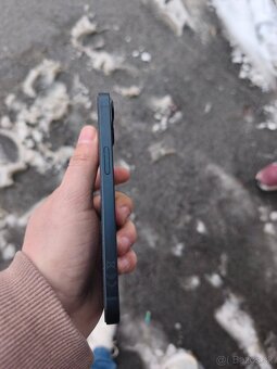 Predám iphone 13 128GB - 7