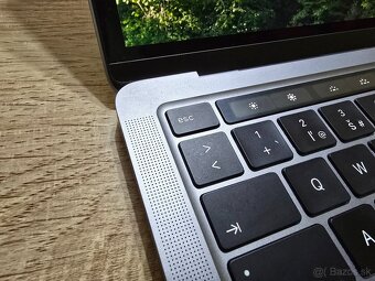 Macbook PRO 13 2020 TOUCHBAR v TOP stave s Retina displejom - 7