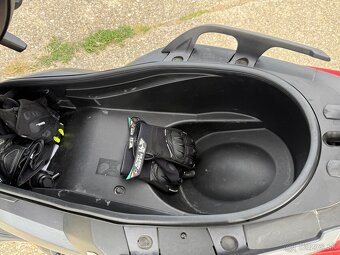 Yamaha Xmax 400 MOMO Desing - 7