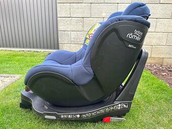 Britax Romer Dualfix M i-Size Tmavomodrá farba - 7