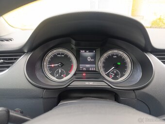 Škoda Octavia 3 facelift 2.0 110kw DSG - 7