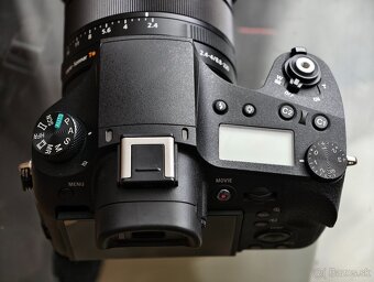 Sony RX10 III 24 – 600 mm F2,4 – 4 - 7
